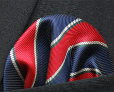 Färdigvikt bröstnäsduk Puff FN822