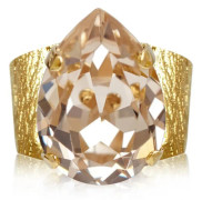 Ring "Classic Drop Ring Guld - Silk" Caroline Svedbom