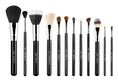 Essential Kit Professional Brush Collection -