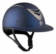 OneK Avance Glossy Shimmer Ridhjälm Bred Solskärm - Marin - Skal storlek 1 (51-56 cm)