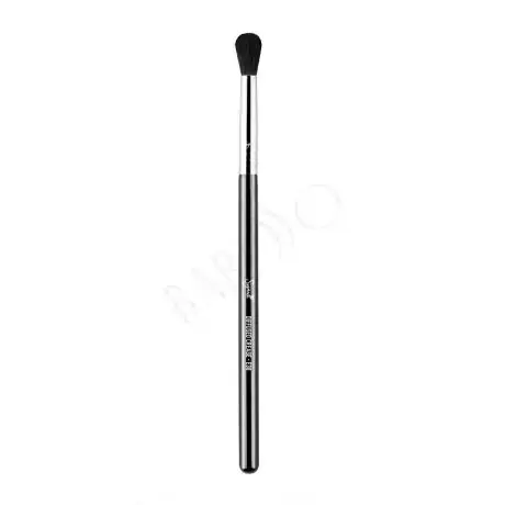 Sigma Beauty Diffused Crease