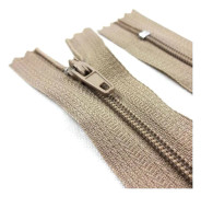 Dragkedja 16 cm 4 mm spiral ej delbar beige