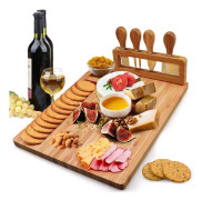 Dryckesbräda - ostbräda - bambu - med knivar - 38,5x28 cm