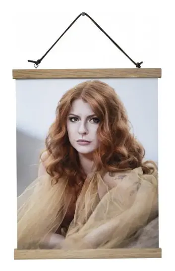 Focus Poster Frame Magnetic Oak 41cm