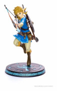 THE LEGEND OF ZELDA - BREATH OF THE WILD LINK STATUE