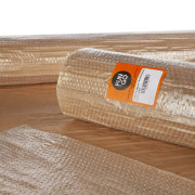 Bubbelplast Rulle 1,20 x 5 m - Lättanvänd och rolig förpackning för skydd och förpackning av föremål. Hållbart material för säker leverans.