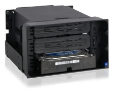 ICY DOCK 3-Bay 3.5" Dockiing Enclosure