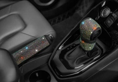 Mjuka sammetssätesbältes axelskydd med glitter strass kvinnor bil glitter säkerhetsbälte lock, glitter ring set 4-delad universell, färgglad Colorful