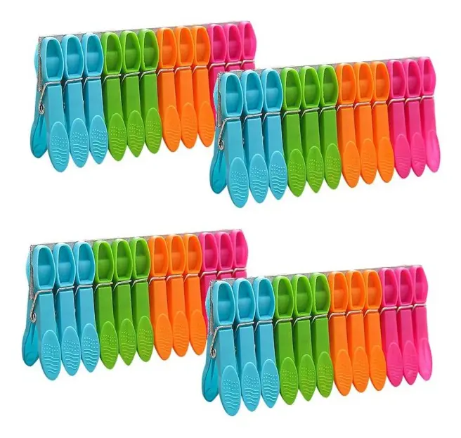 Set med 48 plastklädnypor