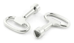 Set med 2 metalliska triangulära nycklar för 8 mm triangellås