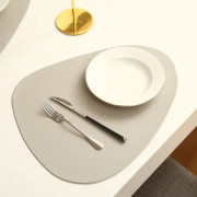 Polygold runda placemats set om 2 halkfria tvättbara anti-värme PV