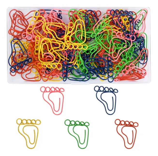 100 st Rainbow Creative Footprint Pappersklämmor Blandade färger Söta metallfotmärkesformade bokmärkesklämmor för fest Inbjudningskort Lärarpresent