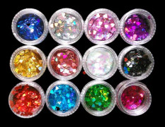 3D-form Lasermetall 12 lådor Spikglitter Paljetter Nagelkonst Dekorationer Kromatisk Skönhet Holografisk Paillette Tips (Hjärta)