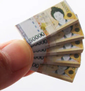 80 magic föremål Simulerade koreanska won-valuta leksakssedlar Mikrosedlar (5W vunna)