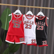 Träningsoveraller för pojkar Basketkläder, ärmlös väst och T-shirt set vit 4T