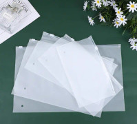 50-delade transparenta/frostade PE Ziplock-påsar för klädförvaring