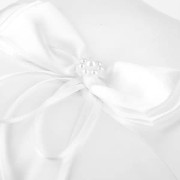 Vit Satin Bowknot Ring Bärare Kuddhållare Bröllopsring Kudde med Simulering Pärla 15*15cm