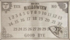 Nedräkningskalender i trä med magnetiska ornament till Halloween