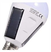 LED solcellslampa, E27 IP 65 vattentät inomhus/utomhus solcellslampa