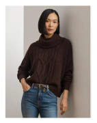 Caisyn T-neck Knit