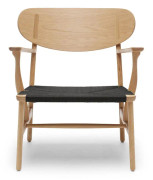 Carl Hansen - CH22, Oiled Oak, Chord Black - Fåtöljer - Hans J. Wegner - Träfärgad - Naturmaterial/Trä