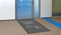 Matting Entrématta Visa Hänsyn - Tvätta Händerna 850 x 1500 mm grå