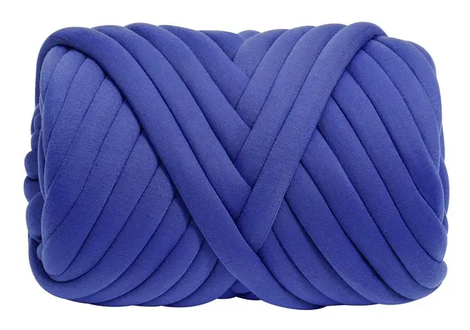 Hand- och armstickad roving – kungsblå