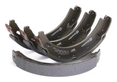 Bromsbackar, sats, parkeringsbroms, Bakaxel - chrysler, mercedes-benz, porsche - OE 05096552AA, 05143676AA, 1244200320