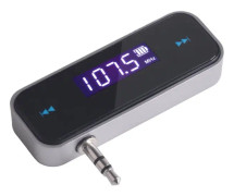 FM-sändare Ljudadapter Bilset Trådlös Bilradio Sändare Inbyggd 3,5 mm Aux-port för Bil iPhone 6s 5 SE iPod iPad Smarta Telefoner MP3 MP4