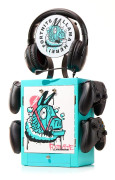 Numskull - Fortnite-inspirerat spelskåp för 4 handkontroller - 10 spel - 1 headset