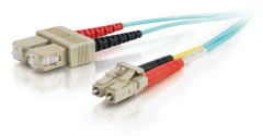 C2G LC-SC 10Gb 50/125 OM3 Duplex Multimode PVC Fiber Optic Cable (LSZH) - Nätverkskabel - SC-läge (multi-mode) (hane) till LC multiläge (hane) - 2 m -