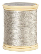 Fil fin med metallisk effekt - används för korsstygn, fin broderi och andra nålarbeten. ref 51536