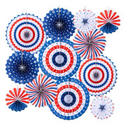 Fira självständigheten med stil med vår patriotiska pappersfläkt, designad för oförglömliga fester