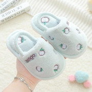 Toddlerskor Vinter Baby Hemtofflor Flickor Jordgubbe Varma Bomullstofflor Inomhus Halkfria Tofflor Barn Pantufa Infantil Kostymskor Blue 24-25(inner 15.5cm)