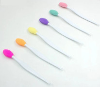 Silikonläppborste för skonsam läppexfoliering och förbättrad cirkulation, perfekt handtagsdesign för bekväm och icke-irriterande läppvård
