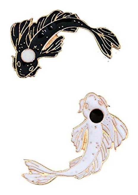 2-pack Fisk Slag Pins Tecknad Koi Emalj Brosch Pin Tai Chi Märken Svart Vit Färg