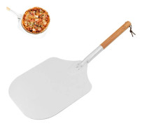 QU) Pizzaspade i aluminium med stor yta och trähandtag - Praktisk, lätt att förvara och perfekt för grill och ugn - Mått: 66 x 12 \"
