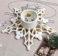 Elegant snöflingeformad julgransfot - Vit metall