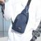 Liten Sling Bag Crossbody Bröst Axel Vattentålig Sling Handväska En Rem Resväska För Män Kvinnor Pojkar Med Hörlurshål B