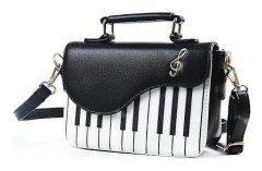 Elegant Dam Axelremsväska i Lackläder med Piano-design, Messenger Bag för Kvinnor