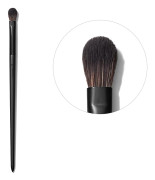 V205 Flat Domed Eyeshadow Brush