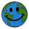 Grön Glad Jord Ansikte Emaljnål Earth Day Smiley Faces Jacka Slagnålar Metall Brosch Märken Miljöaktivist Tillbehör