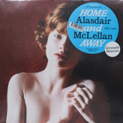 Home and Away 1987-2022 Volume 2 Seventh Heaven (häftad, eng)