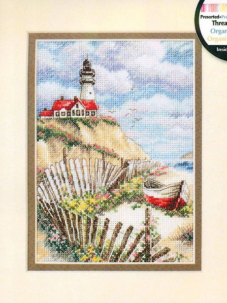 Broderikit Dimensions "Klippfyr" 13x18 cm