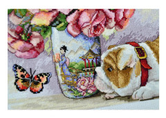 Broderikit Merejka K-94 - "Bulldog & fjärilar" 30x23 cm