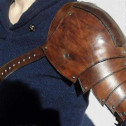 Läder Pauldrons Spaulders Medeltida Axelrustning Vikingadräkt Riddare Krigare Cosplay Larp Tillbehör Halloween Rekvisita För Män Mörkbrun One Size