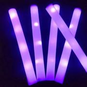 LED-glödpinnar glödande skumstavar cheer tube mörkt ljus födelsedag lila