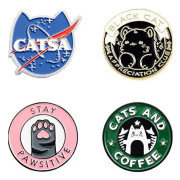 4 Blå Katt Planet Metallnålar Oljedropp Legering Cowboy Personlig Katt Huvud Alfabetisk Badge Nål Tillbehör