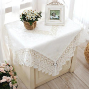 Europa Broderad Bordsduk Bord Matbord Skydd Jacquard Spets Palatsstil Kaffebordsduk Ihåligt Skydd Bordsflagga 1pcs chair cover set vit