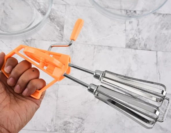 Orange Handvisp Äggvisp Rostfritt Stål Roterande Manuell Mixer